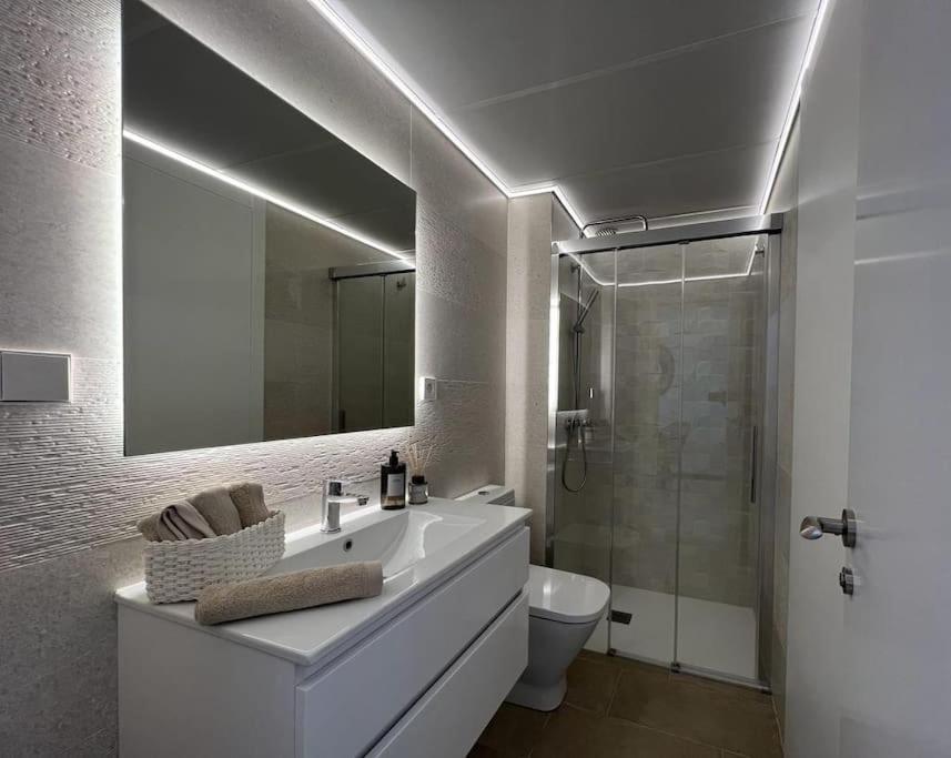 Apartamento 1ª Linea De Playa - Con Piscina Y Parking Playa de Gandia Zewnętrze zdjęcie