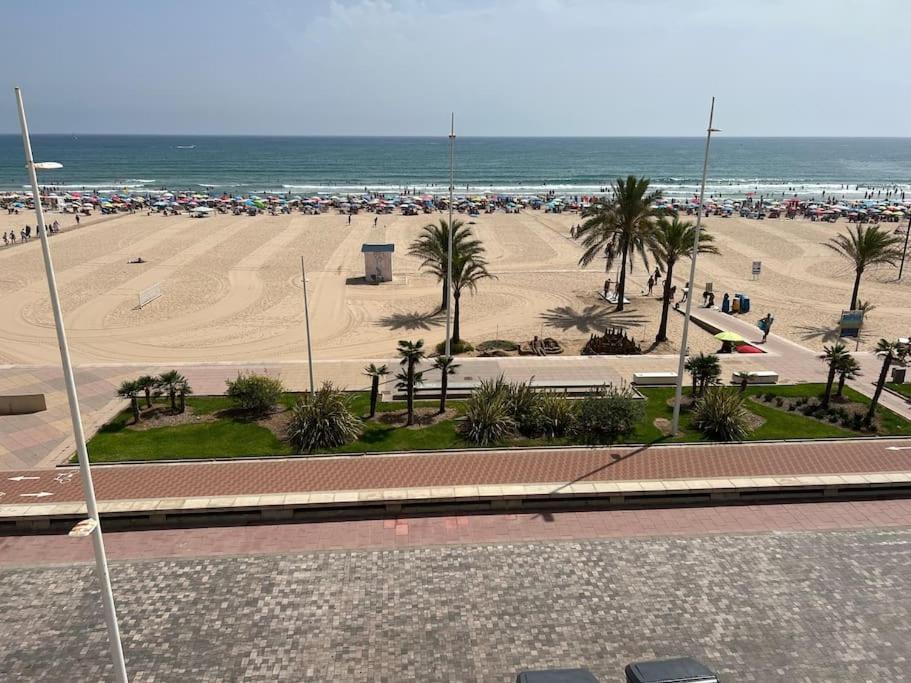 Apartamento 1ª Linea De Playa - Con Piscina Y Parking Playa de Gandia Zewnętrze zdjęcie