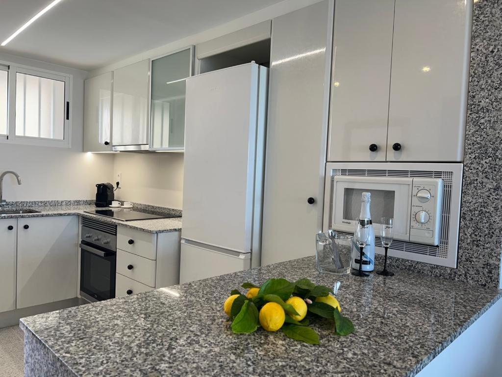 Apartamento 1ª Linea De Playa - Con Piscina Y Parking Playa de Gandia Zewnętrze zdjęcie